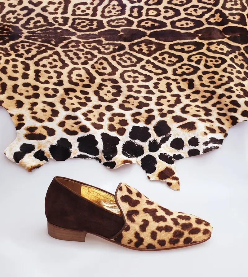 AKIM (MS21) - Mocassino in Cavallino Maculato Giaguaro leopardato Beige chiazze marrò e Camoscio Marrò forma lunga - Salsa