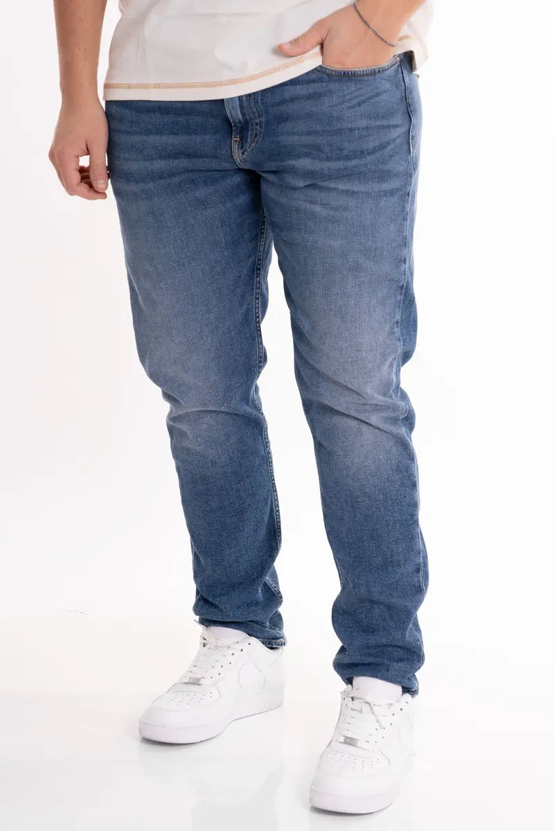 CALVIN KLEIN JEANS M JEANS SLIM TAPER J324193 1A4