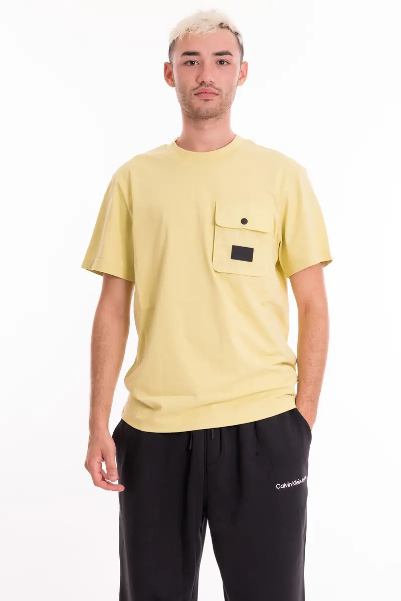 CALVIN KLEIN JEANS M MIX MEDIA POCKET T-SHIRT J323807