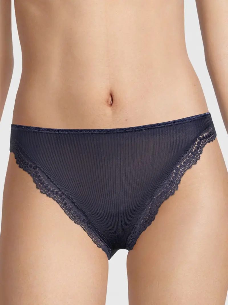 Dentelle de Calais® Mini low-rise Brief in silk 9471