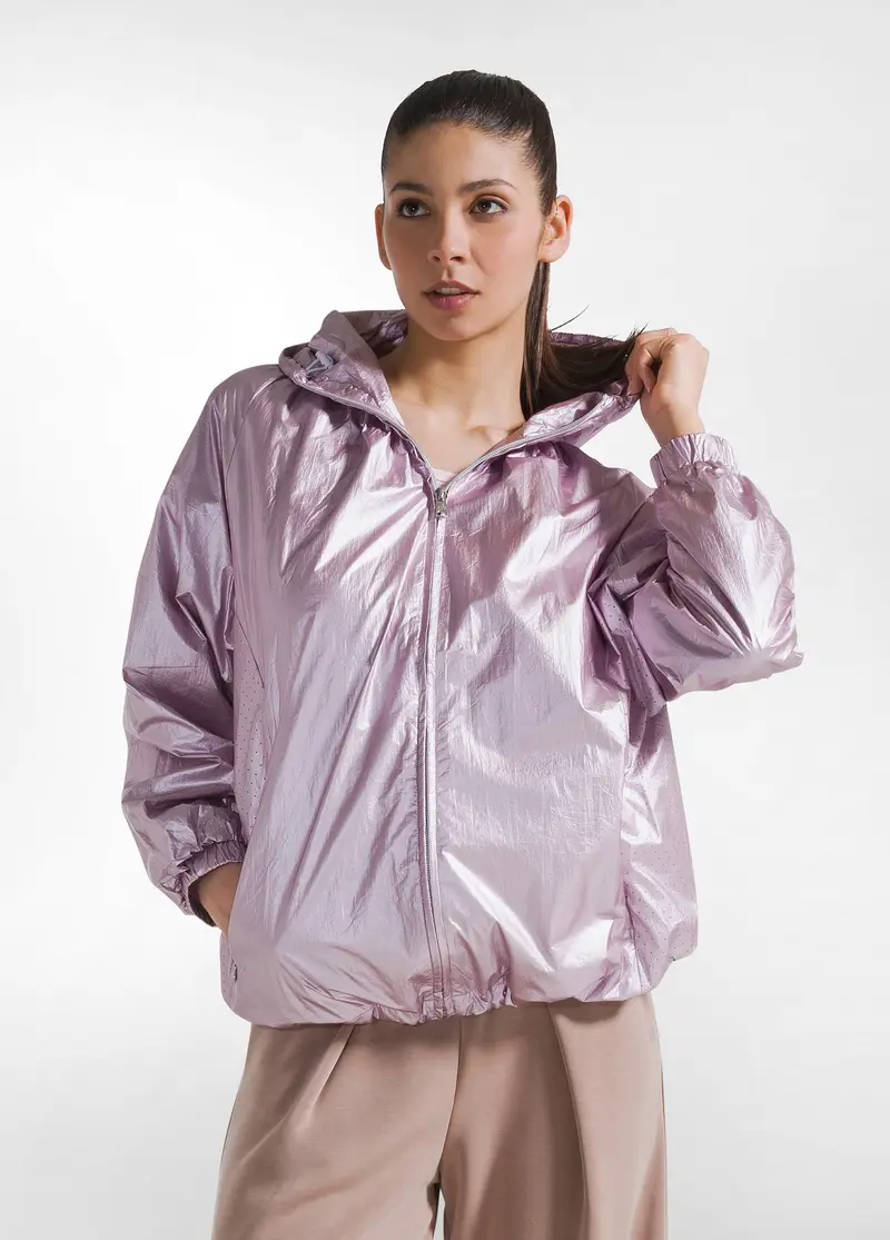 GIACCA SPORTIVA CON CAPPUCCIO E DETTAGLI METALLICI ROSA