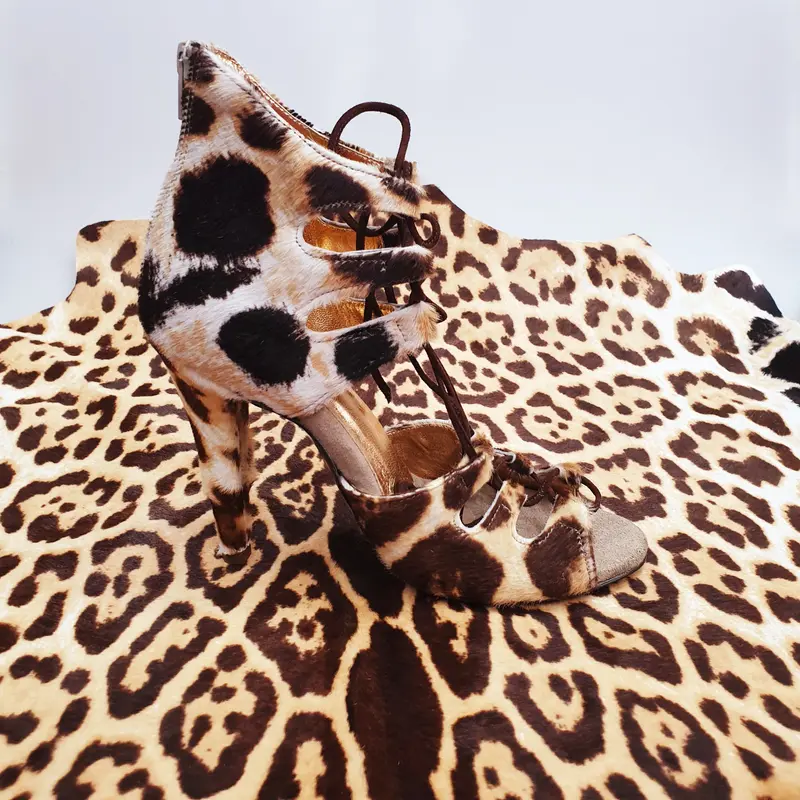 Laura Leopard - Sandalo da Ballo Salsa donna con stringa camoscio marrò in Cavallino Maculato Leopardo Beige Marrò