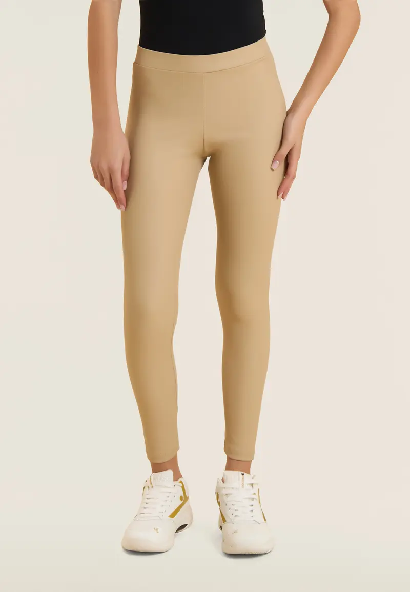 Leggings 7/8 in tessuto coated elasticizzato vita regular