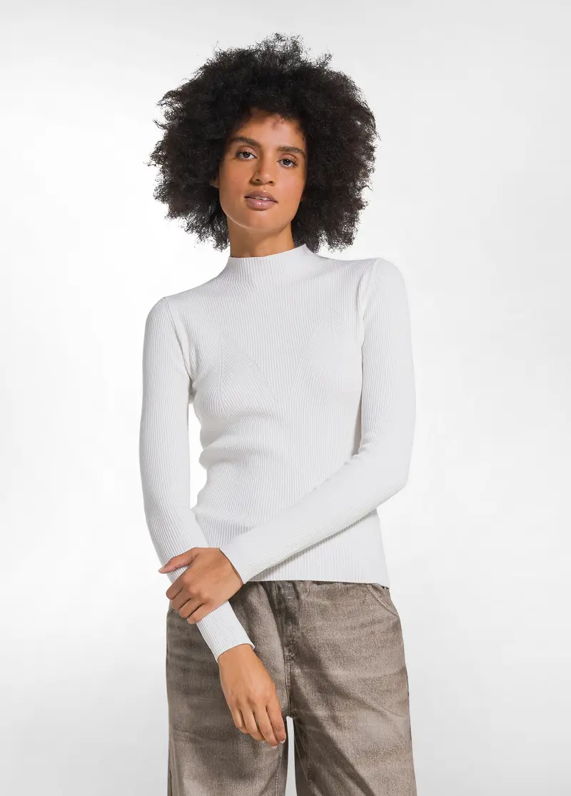 MAGLIA IN LANA A COSTE CON COLLO A VULCANO BIANCO