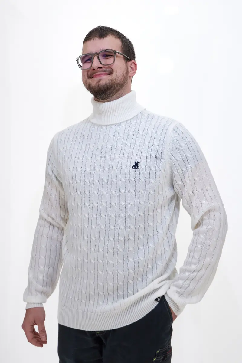 Maglione dolcevita bianco con lavorazione treccia U.S. Grand Polo US52207M