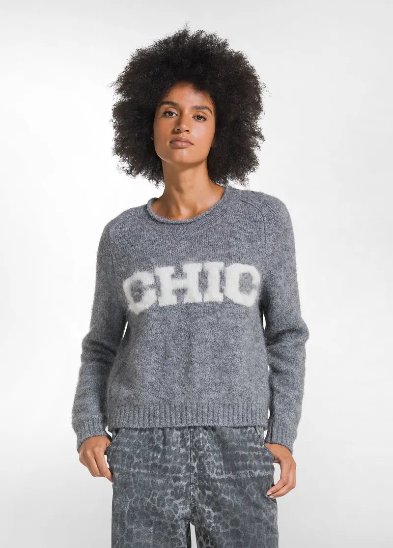 MAGLIONE GIROCOLLO CON SCRITTA JACQUARD GRIGIO
