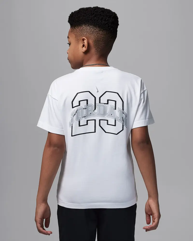 NIKE JORDAN T-SHIRT CON LOGO SUL DAVANTI E GRAFICA GRANDE SUL RETRO JR 95F053 001