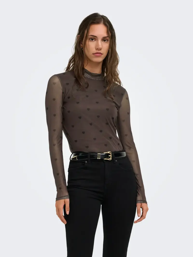 ONLY ERICA T-SHIRT CON MANICA VELATA CON CUORICINI 15141298 CFB