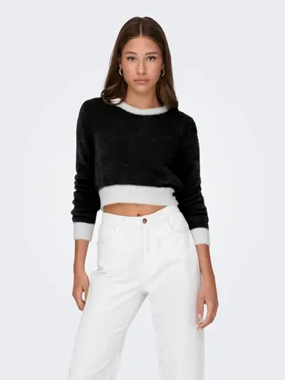 ONLY W PULLOVER PIUMO LONG SLEEVES CROP CONTRAST 15270559