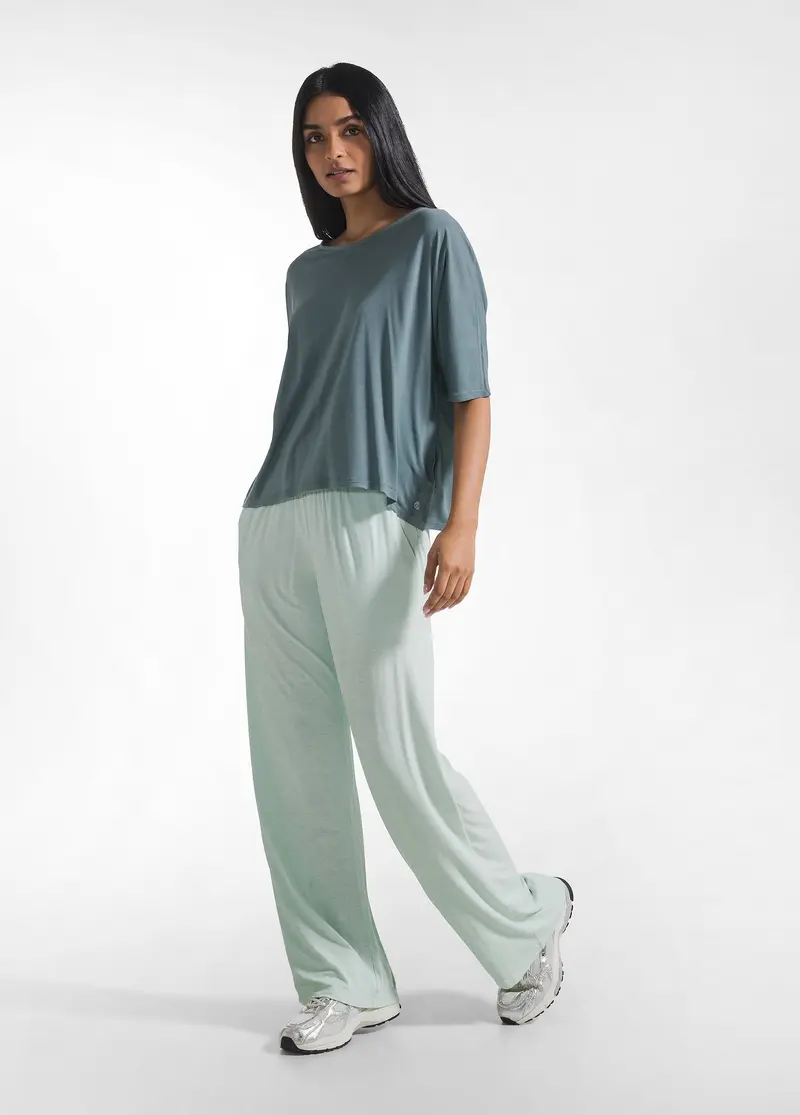 PANTALONE DRITTO IN VISCOSA STRETCH VERDE