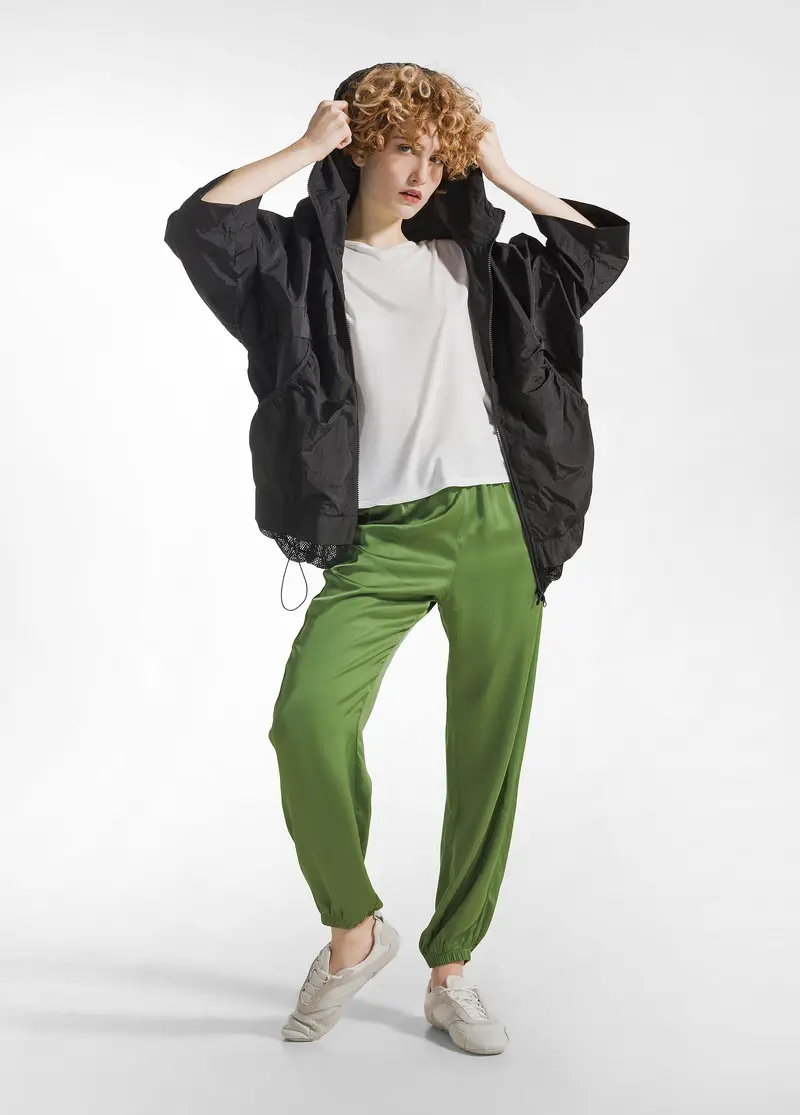 PANTALONE JOGGER IN RASO DI VISCOSA VERDE