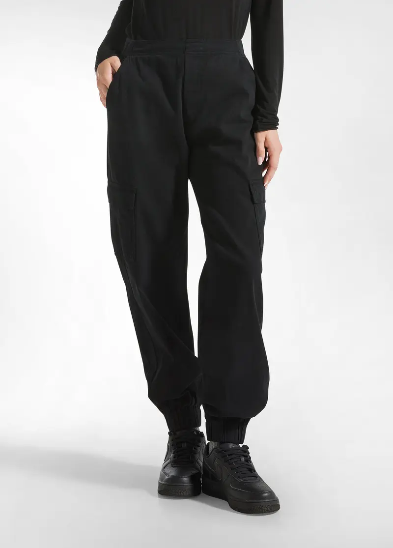 PANTALONI CARGO IN GABARDINA NERO