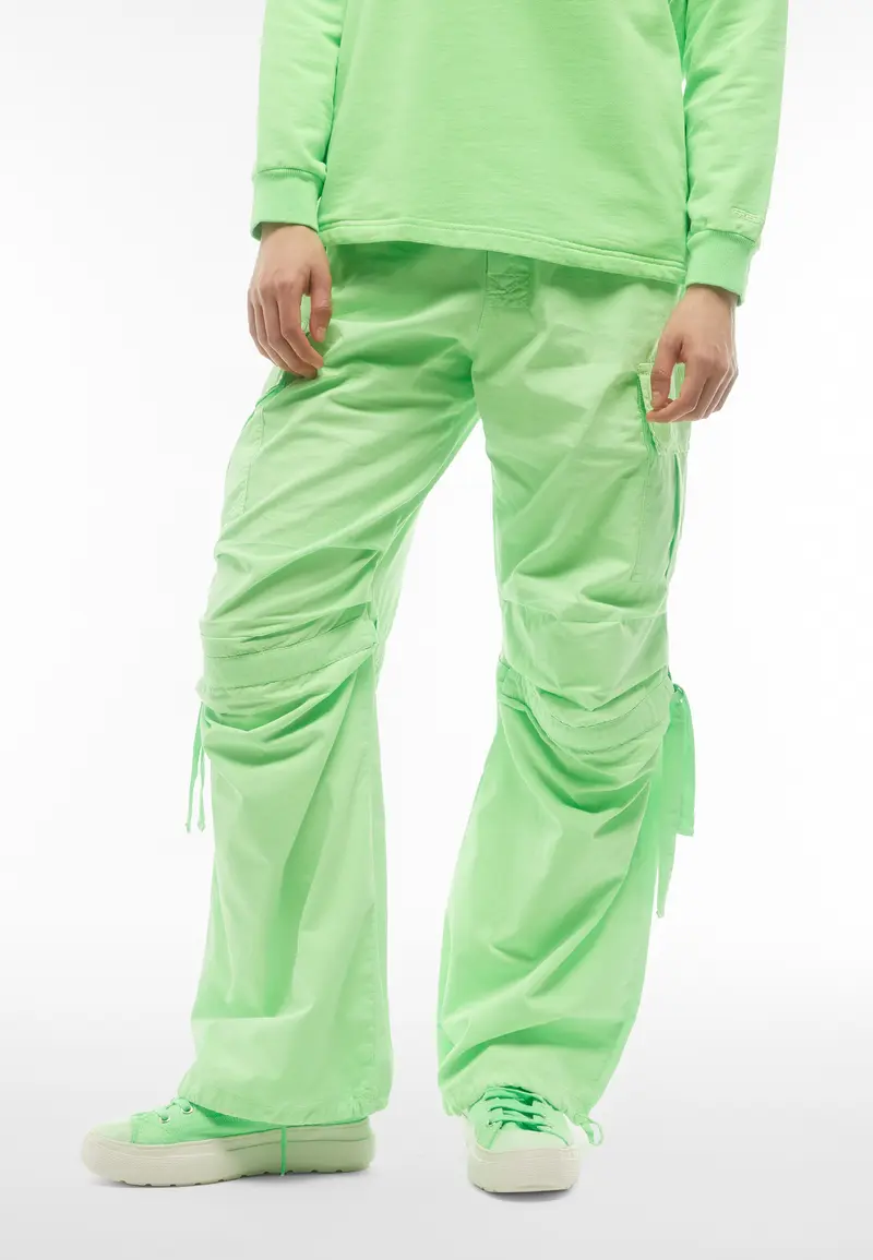 Pantaloni cargo in popeline con doppia coulisse