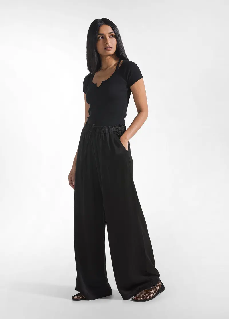 PANTALONI PALAZZO IN SATIN NERO