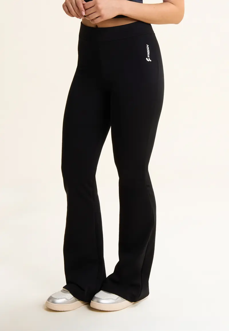 Pantaloni slim fit neri in french terry con fondo a zampa