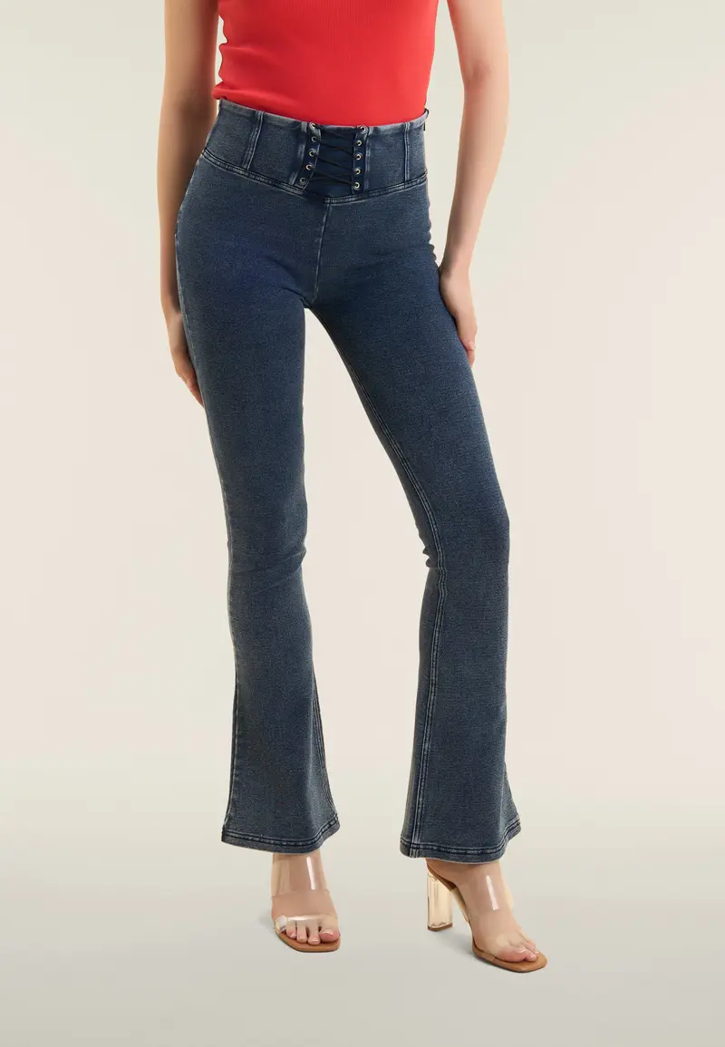 Pantaloni WR.UP mini flare satinati con nastri in vita