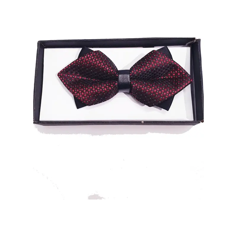 Papillon Doppio a Punta Fantasia Elegant colore Rosso Bordeaux mini quadri sovrapposto a Base Nera