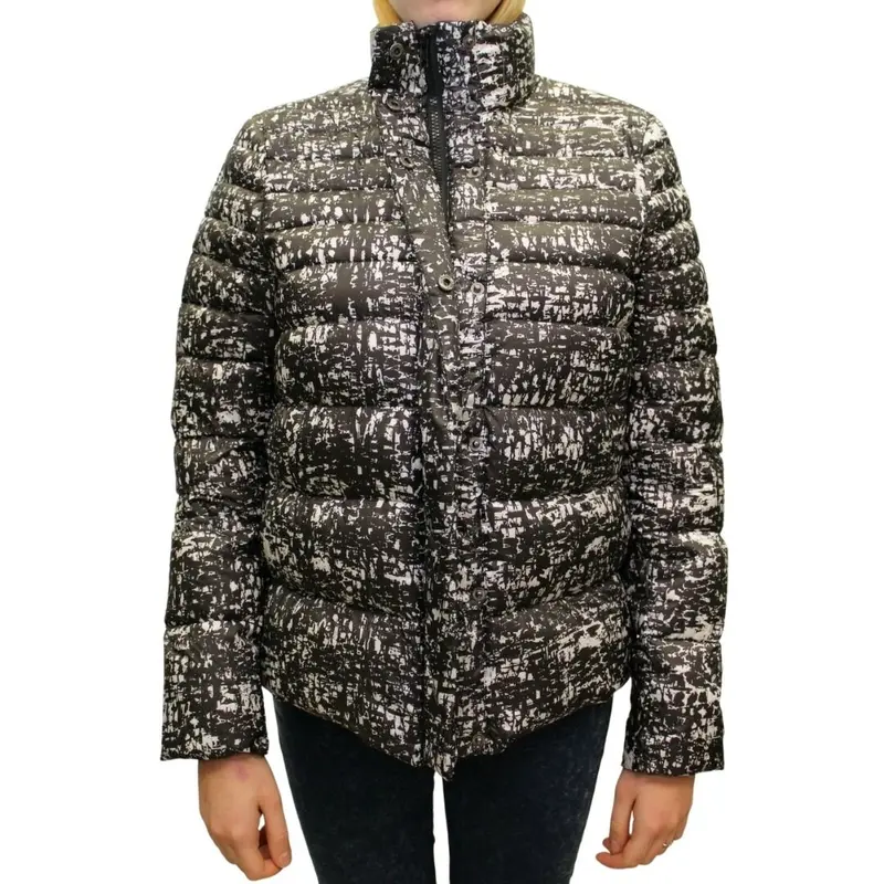 Piumino da donna Deha colore nero fantasia