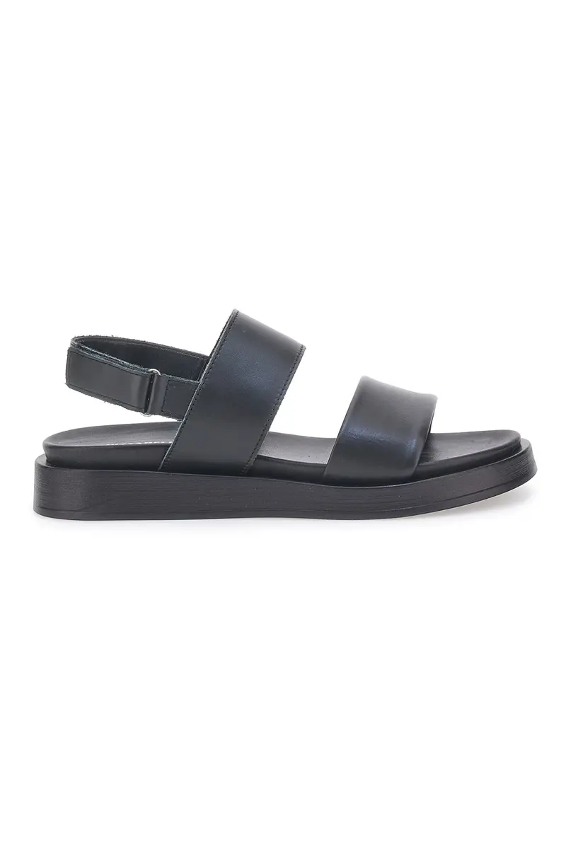 Sandali neri in pelle con doppia fascia e chiusura in velcro Pittarello Focus 28066IN