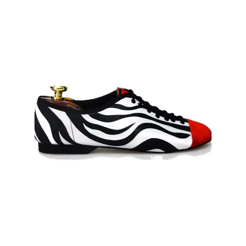Savana (NY09) - Scarpa Jazz unisex in Pelle Nera con fantasia Zebrata e pezzo anteriore personalizzato - Salsa