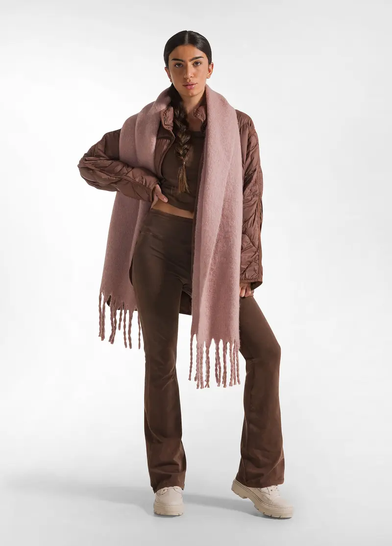 SCIARPA CON FRANGE ROSA