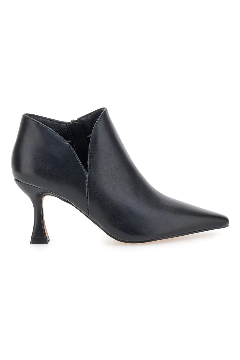 Stivaletto nero a punta con tacco a rocchetto Mon Dieu B8830Q8820Q11