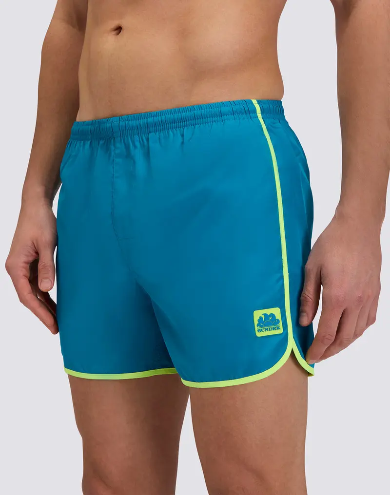 SUNDEK BOXER MARE JESPER IN TESSUTO LEGGERO CON SPACCHI LATERALI ARROTONDATI UOMO M680BDP0300 A5001