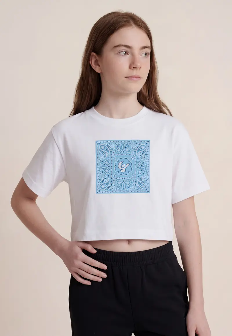 T-shirt cropped con grafica centrale paisley