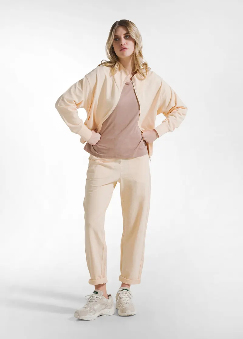 T-SHIRT FLUIDA IN VISCOSA MARRONE