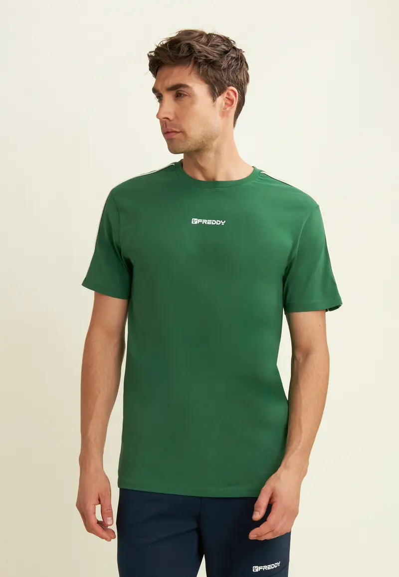 T-shirt in jersey stretch con cuciture in contrasto