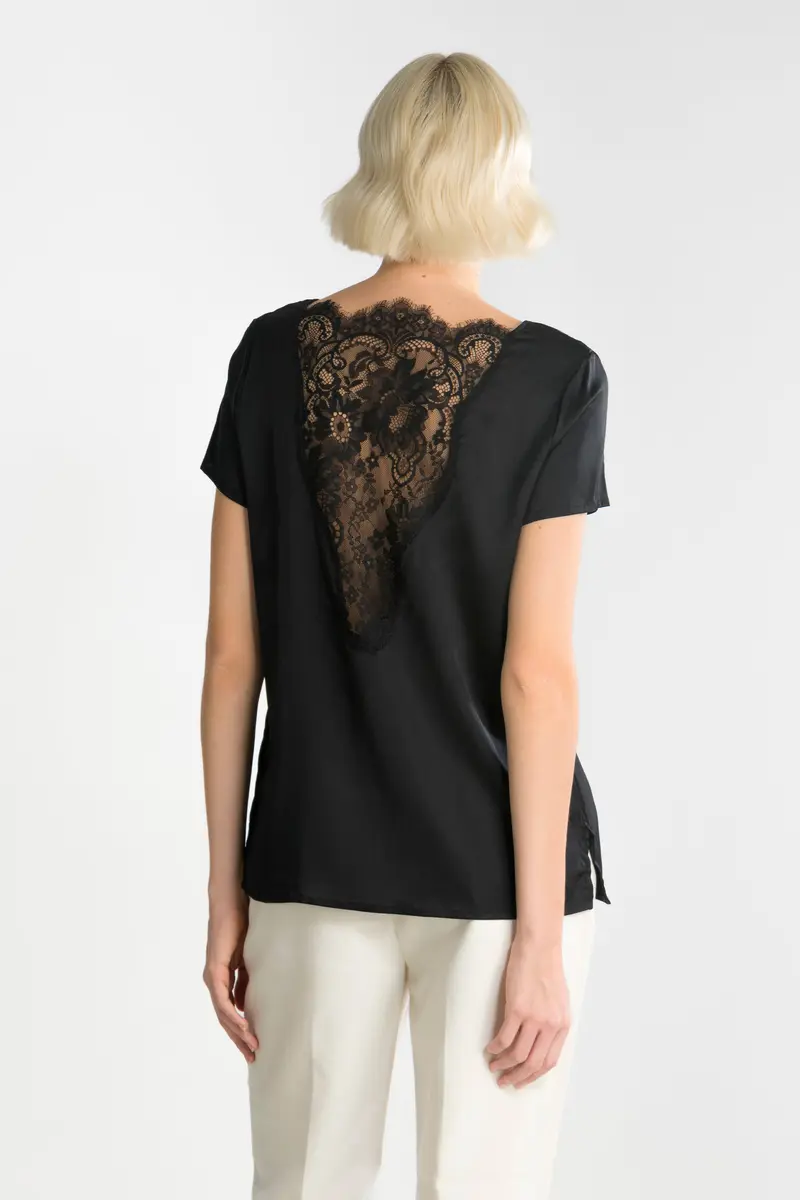 T-shirt in viscose with chantilly lace 1419