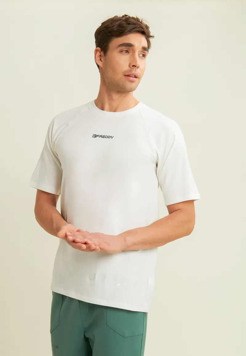 T-shirt slim con stampa lucida sul davanti