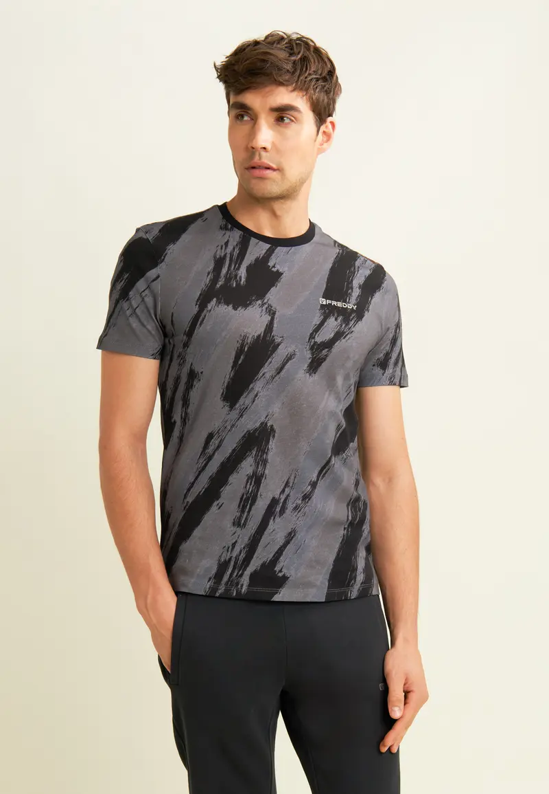 T-shirt stampata effetto pennellata in cotone