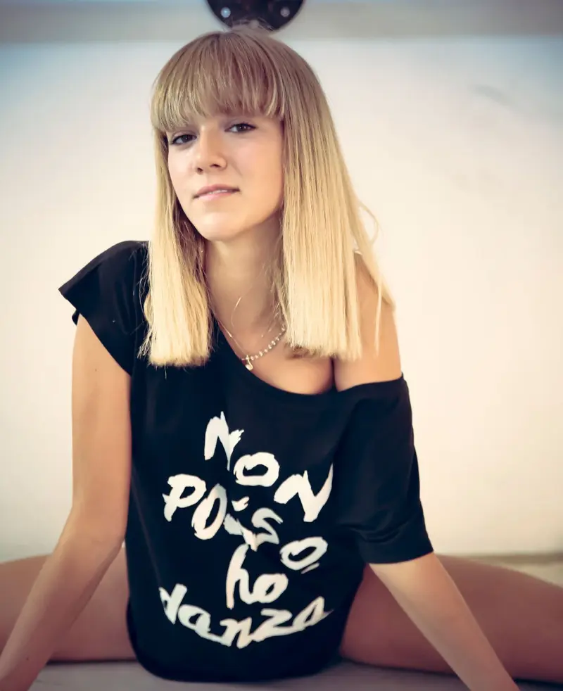 TEE LOGO NON POSSO HO DANZA COLORE NERO