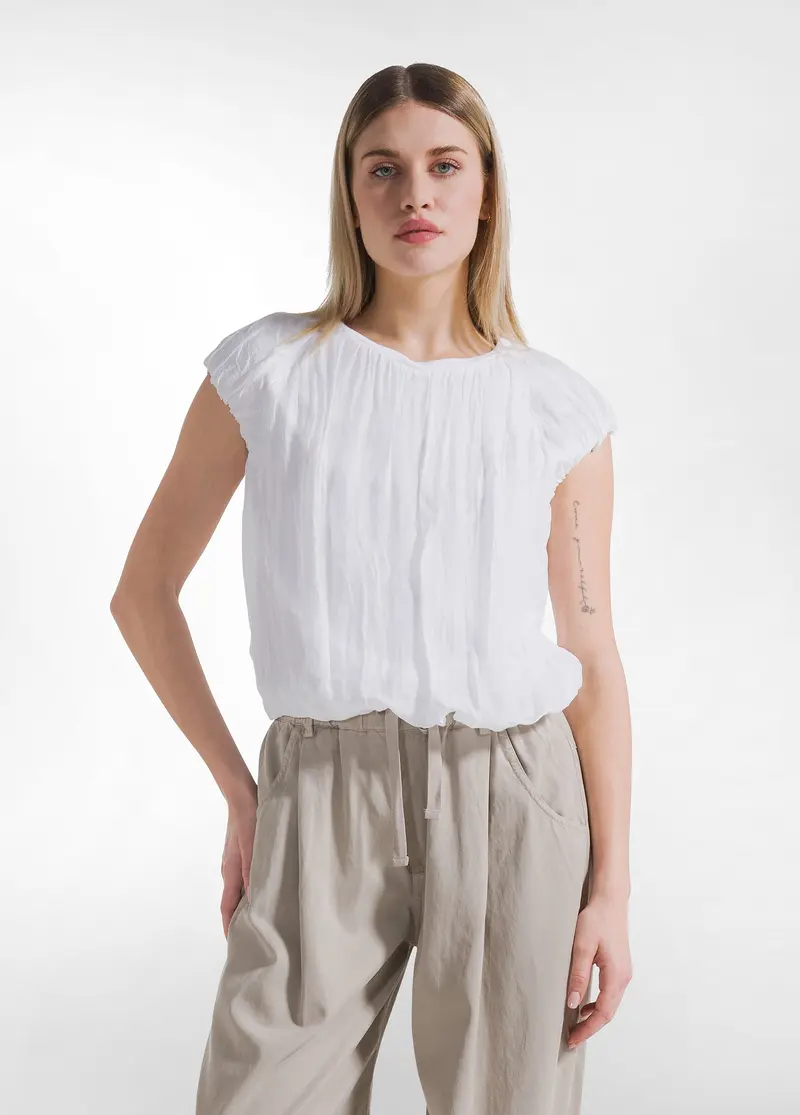 TOP IN COTONE LEGGERO CON STRATI IN SETA BIANCO