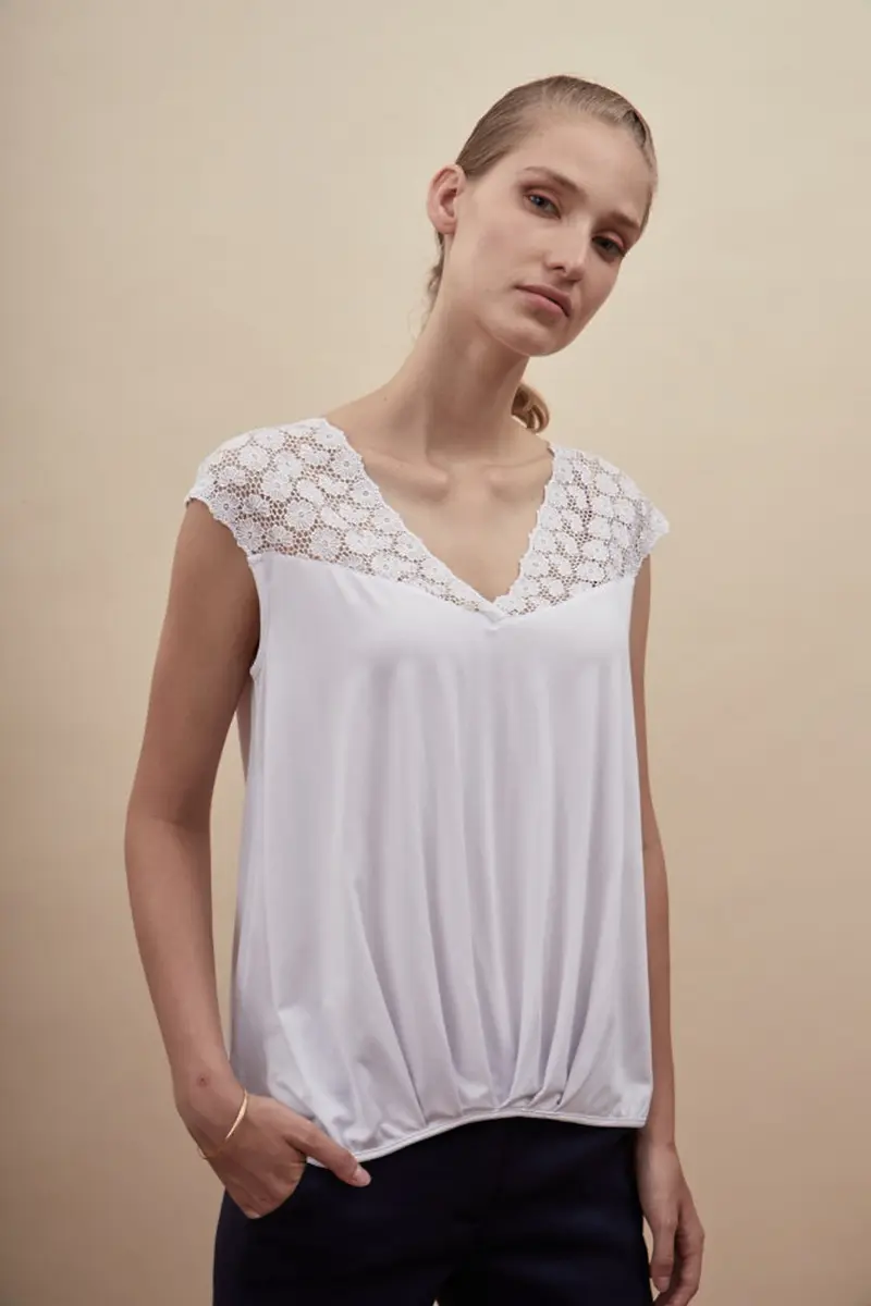 Top with macramè v-neck 1326